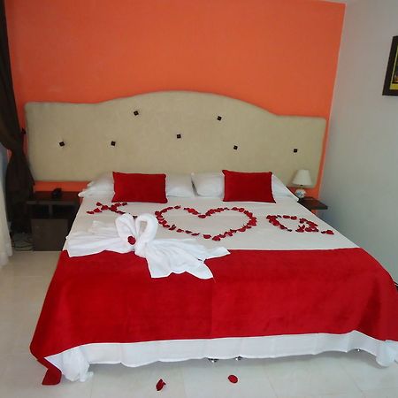 בוגוטה Hotel Central House A 5 Min De La Embajada Americana מראה חיצוני תמונה