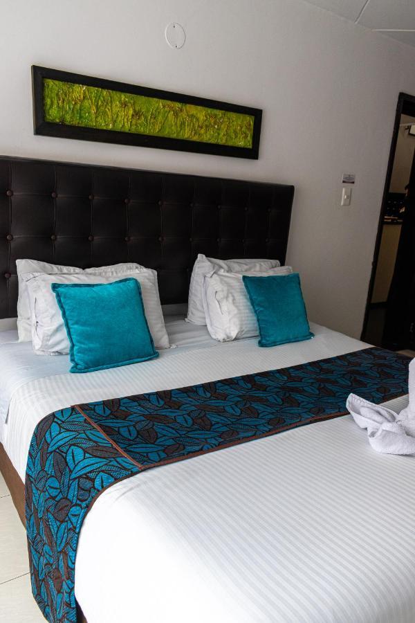 בוגוטה Hotel Central House A 5 Min De La Embajada Americana מראה חיצוני תמונה