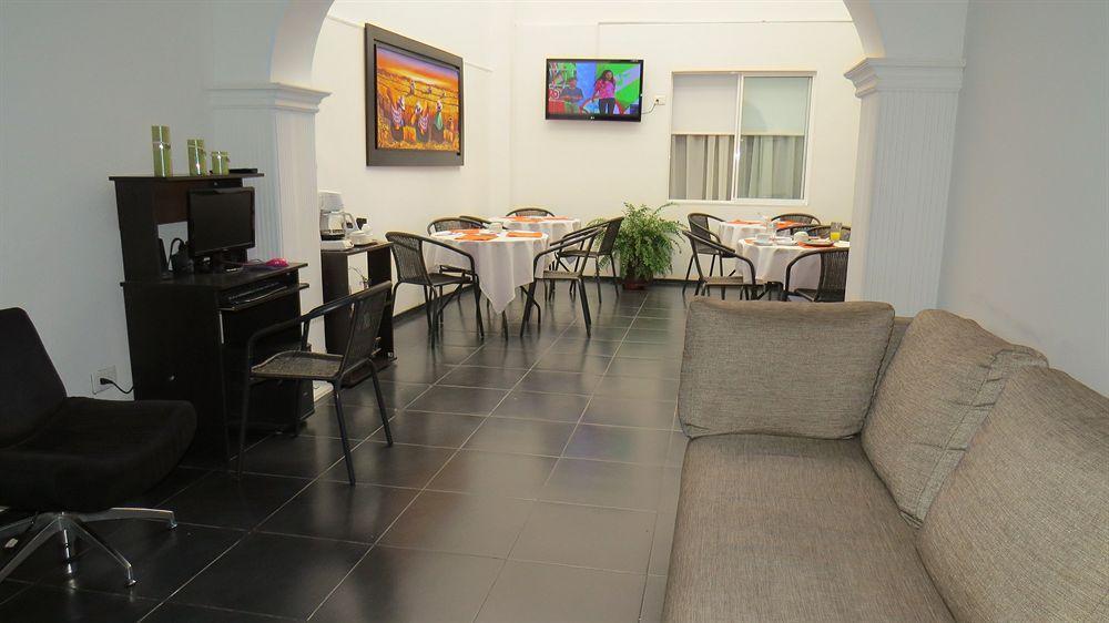 בוגוטה Hotel Central House A 5 Min De La Embajada Americana מראה חיצוני תמונה