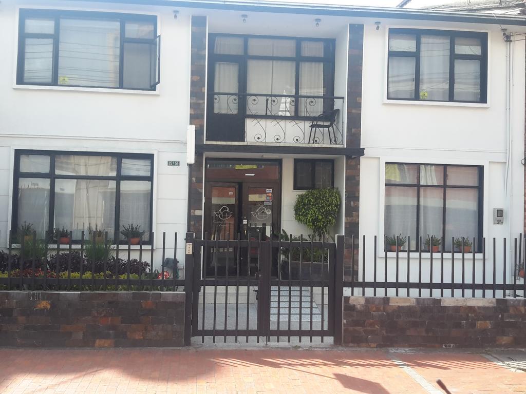 בוגוטה Hotel Central House A 5 Min De La Embajada Americana מראה חיצוני תמונה