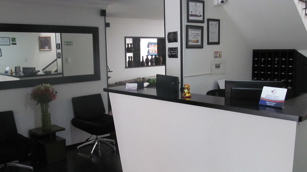 בוגוטה Hotel Central House A 5 Min De La Embajada Americana מראה חיצוני תמונה