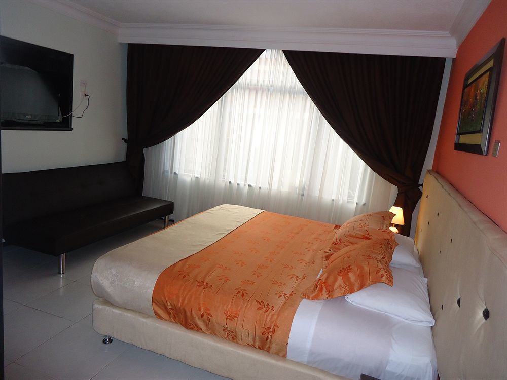 בוגוטה Hotel Central House A 5 Min De La Embajada Americana מראה חיצוני תמונה