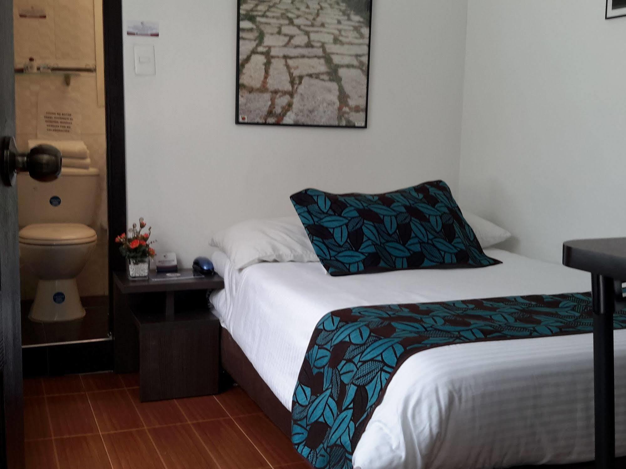 בוגוטה Hotel Central House A 5 Min De La Embajada Americana מראה חיצוני תמונה