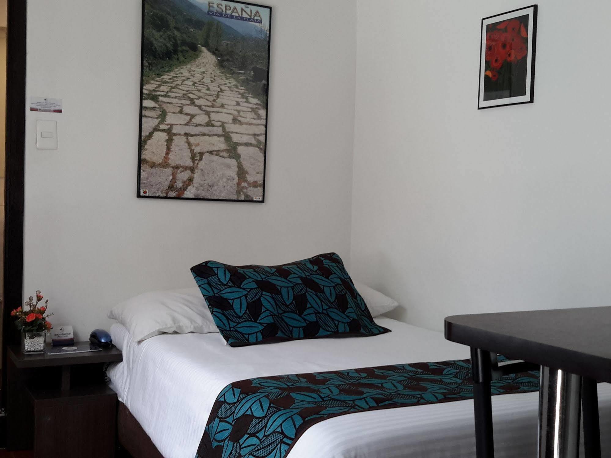 בוגוטה Hotel Central House A 5 Min De La Embajada Americana מראה חיצוני תמונה